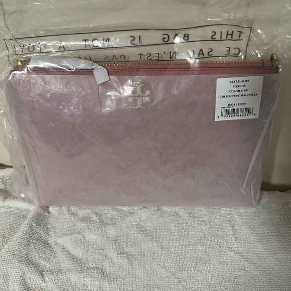 Tory Burch Kira Pebbled Wallet Crossbody In Pink Magnolia NWT - Picture 11 of 12